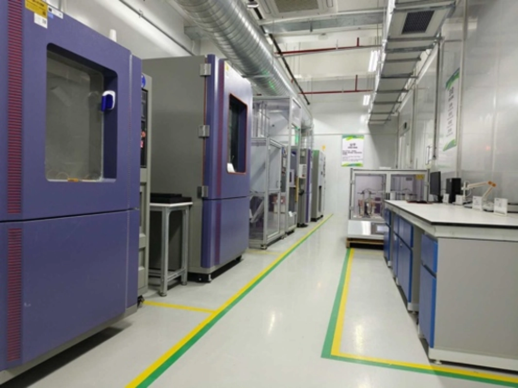 SUNTEK environmental test room for hardware reliability testing